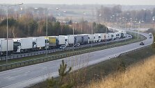 Vilkikų spūstis link Medininkų pasienio posto.