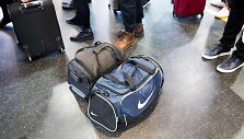 Įsigaliojo nauja rankinio &bdquo;Ryanair&ldquo; bagažo gabenimo tvarka