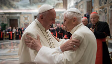 Popiežius Pranci&scaron;kus ir pontifikas Benediktas XVI