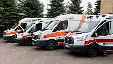 Greitosios medicinos pagalbos automobilių perdavimas Ukrainai / BNS nuotr.