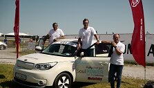 Naujas Lietuvos rekordas: elektromobiliu 1000 km įveikti per 21 val. 33 min.