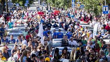 &bdquo;ENEOS 1006 km lenktynių&ldquo; dalyviai Palangos Vytauto gatvėje