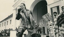 Grupės &bdquo;Antis&ldquo; koncertas 1987 gegužės 17 d. prie Lietuvos nacionalinio (tuometinio Istorijos-etnografijos) muziejaus