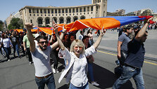 Armėnijoje tęsiasi protestai