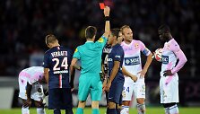 Yohanas Cabaye gauna raudoną kortelę