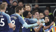 Harry Winksas i&scaron;plė&scaron;ė &bdquo;Tottenham&ldquo; ekipai pergalę