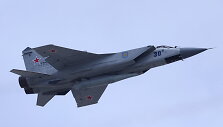 Rusijos &bdquo;MiG-31&ldquo; naikintuvas su &bdquo;Kinžal&ldquo; raketa