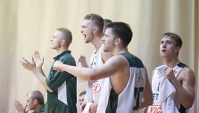 Lietuvos dvide&scaron;imtmečių krep&scaron;inio rinktinė žaidžia su Lietuvos studentų rinktine