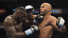 Deontay Wilderis kovoje dėl WBC diržo įveikė Geraldą Washingtoną