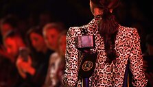 &bdquo;Elie Saab&ldquo; 2019 m. pavasario ir vasaros kolekcijos modelis