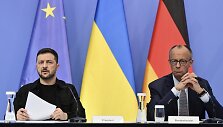 Ukrainos prezidentas ir Vokietijos kancleris /  / AP