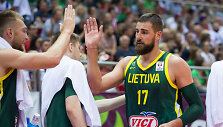 Domantas Sabonis ir Jonas Valančiūnas