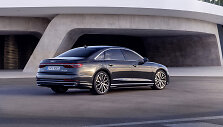 &bdquo;Audi A8L&ldquo;