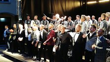 Vienoje scenoje &ndash; 16 tenorų