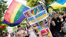 Vienos &bdquo;Pride&ldquo; eitynių dalyviai