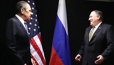 Mike'as Pompeo ir Sergejus Lavrovas Suomijoje