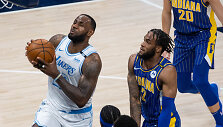 LeBronas Jamesas pelnė 24 ta&scaron;kus rungtynėse su &bdquo;Pacers&ldquo;.