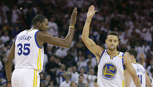 Stephenas Curry ir Kevinas Durantas
