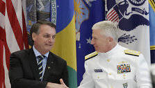 Jairas Bolsonaro ir Craigas Falleris