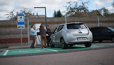 Elektromobilių maratone varžysis Nissan &bdquo;Leaf&ldquo;