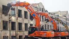 &bdquo;Skaiteks&ldquo; gamykla pradėta griauti