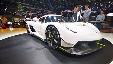 Superautomobilis &bdquo;Koenigsegg Jesko&ldquo;, i&scaron;vystantis 1600 AG