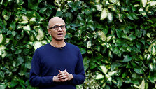 &bdquo;Microsoft&ldquo; generalinis direktorius Satya Nadella skelbia apie naują įmonės planą anglies dvideginį ne skleisti, o susiurbti