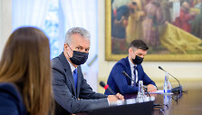 Prezidento susitikimas su Sveikatos ekspertų tarybos nariais, sveikatos apsaugos viceministre Kristina Garuoliene ir Seimo nare Ingrida &Scaron;imonyte