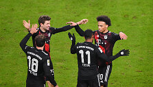 Miuncheno &bdquo;Bayern&ldquo; &scaron;venčia trečią įvartį.