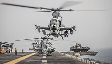 Ant &bdquo;USS Boxer&ldquo; denio &ndash; &scaron;arvuota pėstininkų kovos ma&scaron;ina LAV 