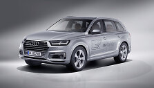 &bdquo;Audi Q7 e tron 3.0 TDI&ldquo; &ndash; pirmasis hibridas su quattro pavara