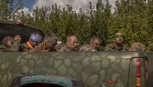 Ukrainiečių į nelaisvę paimti rusų karo belaisviai Kursko srityje