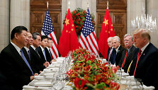 Xi Jinpingas ir Donaldas Trumpas G20 vir&scaron;ūnių susitikime