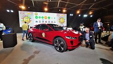 Ženevoje i&scaron;rinktas Europos metų automobilis 2019