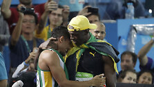 Wayde'as Van Niekerkas ir Usainas Boltas