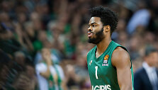 Derrickas Waltonas
