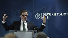 MI5 generalinis direktorius Kenas McCallumas