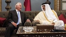 Rexas Tillersonas ir Mohammedas bin Abdulrahmanas Al-Thani