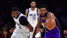 Kyrie Irvingas ir Malikas Beasley 
