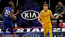 Trigubus dublius surinkęs Julius Randle'as ir Domantas Sabonis tapo vienais i&scaron; naujojo NBA rekordo autorių