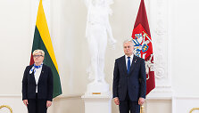 Ingrida &Scaron;imonytė, Gitanas Nausėda