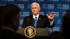 M.Pence'as ragina Balkanų &scaron;alis atsigręžti į Vakarus, toliau nuo Rusijos &scaron;e&scaron;ėlio