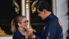 Nicolas Maduro su žmona
