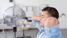 Prakaitavimas vargina dažną vyrą