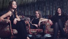 I&scaron; kairės: Indrė Senkutė, Agnė Vičkačkaitė-Lauciuvienė ir Ernesta Globytė