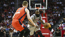 Domantas Sabonis ir Jamesas Hardenas