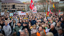 Vilniaus Katedros aik&scaron;tėje surengta protesto akcija &bdquo;&Scaron;alin rankas nuo laisvo žodžio&ldquo;