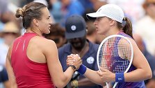 Aryna Sabalenka ir Iga Swiatek