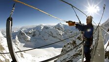 &bdquo;Titlis Cliff Walk&ldquo; &ndash; auk&scaron;čiausiai Europoje kabantis pėsčiųjų tiltas