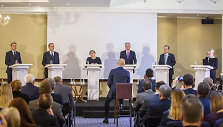 Petras Au&scaron;trevičius, Arvydas Juozaitis, Au&scaron;ra Maldeikienė, Gitanas Nausėda, Naglis Puteikis, Ingrida &Scaron;imonytė